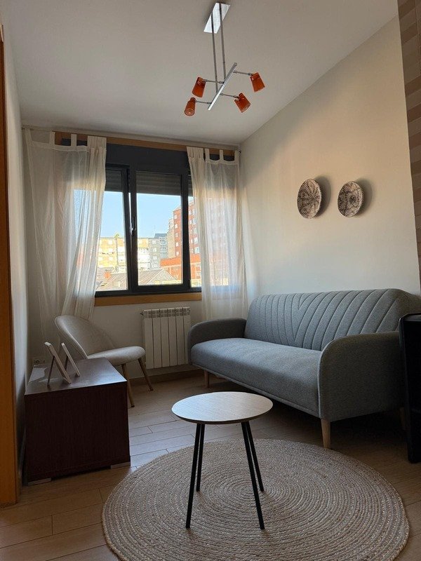 buscar alquiler de pisos en ponferrada centro