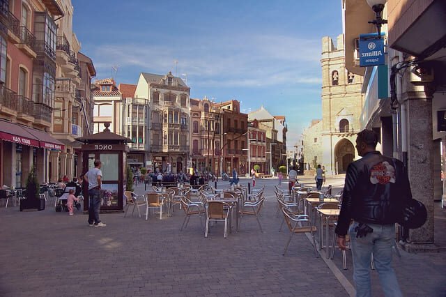 locales en alquiler plaza mayor astorga hosteleria