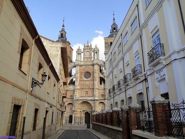 venta de locales comerciales en astorga inversion