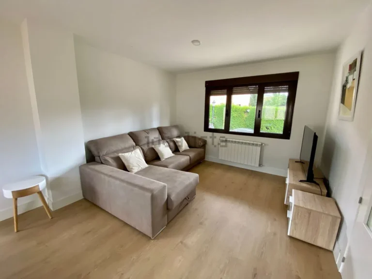 Chalet en alquiler - Urbanización Patricia Campo - Ponferrada