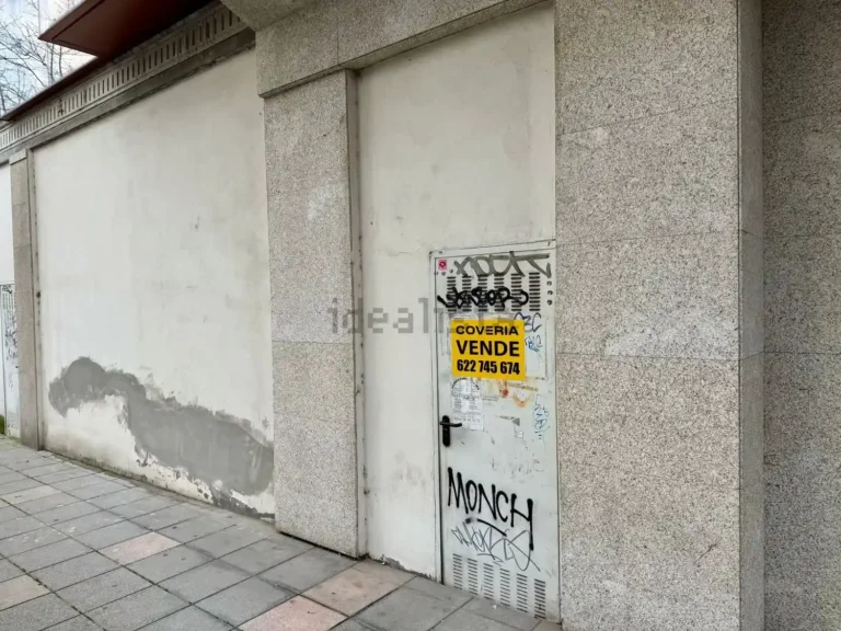 Local comercial en venta en La Rosaleda Ponferrada