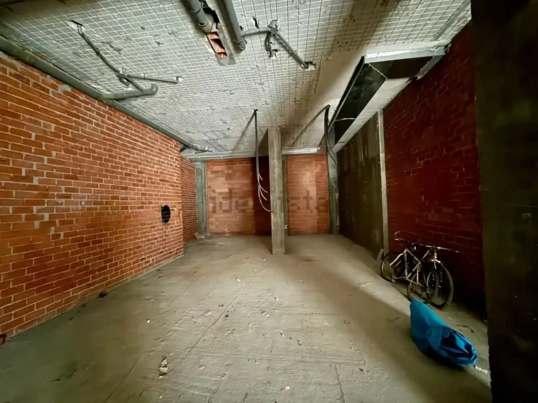 Local comercial en venta en La Rosaleda Ponferrada