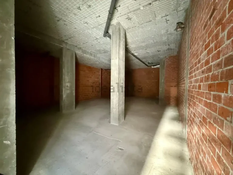 Local comercial en venta en La Rosaleda Ponferrada