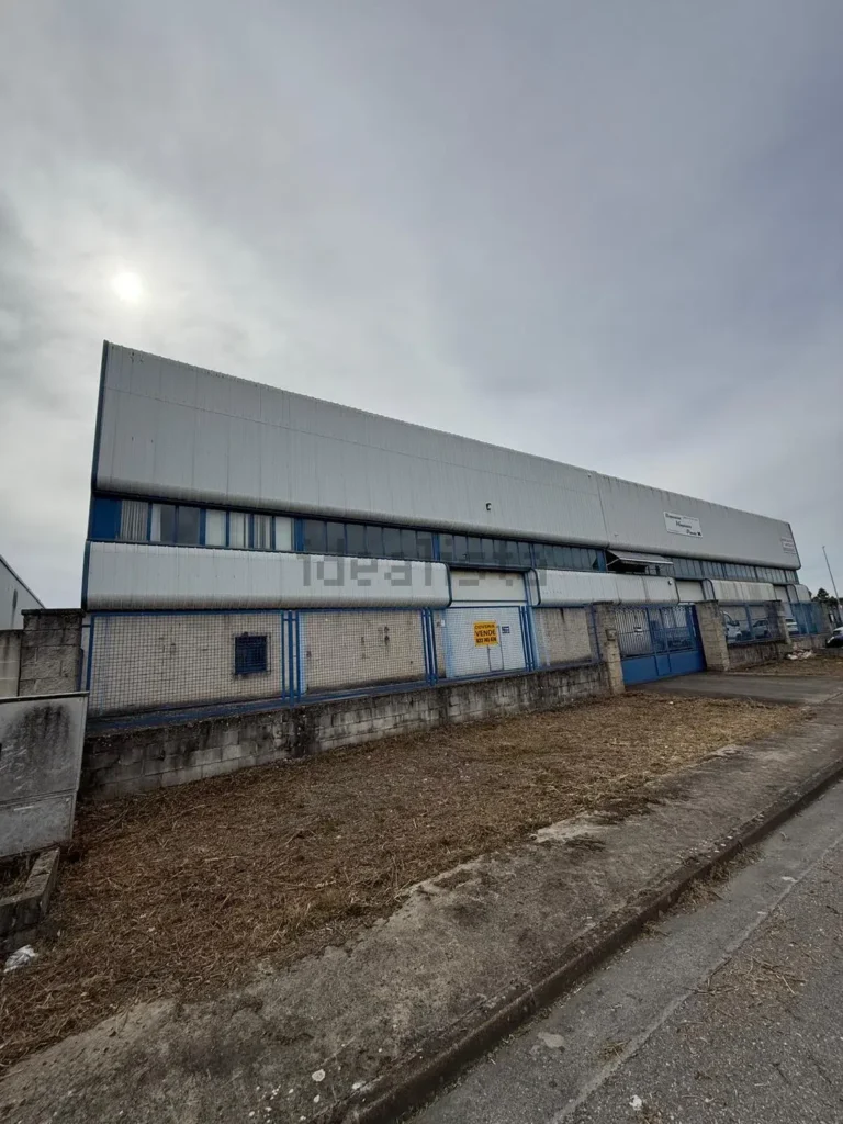 Nave industrial de 580 m² en alquiler en Camponaraya - El Bierzo