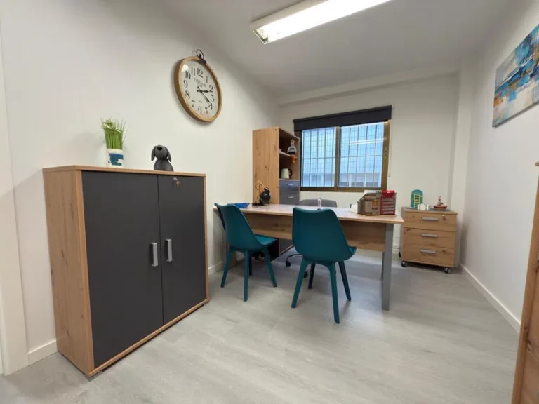 Oficina en alquiler en Calle Ave Maria 5 - Centro de Ponferrada