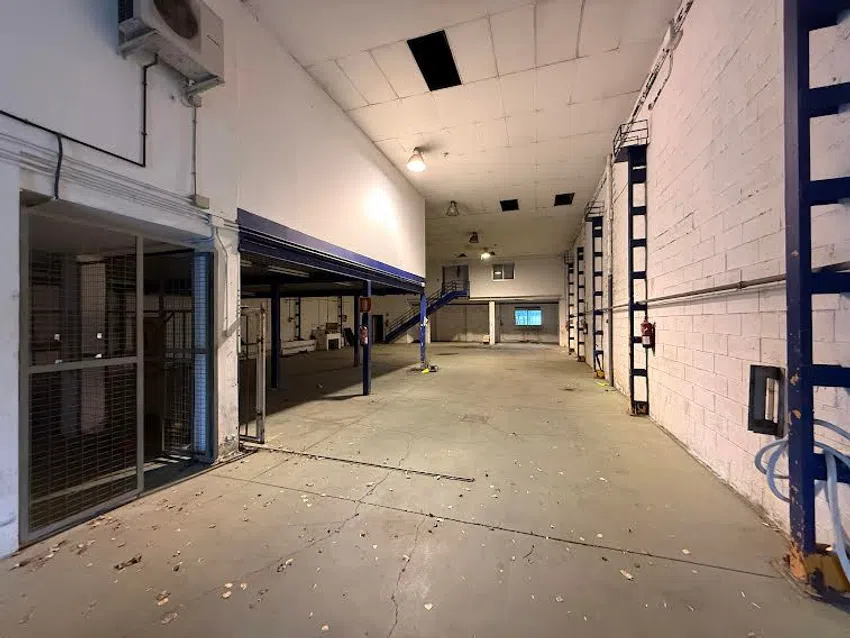 Nave industrial en alquiler en Avenida Montearenas - Ponferrada imagen 3