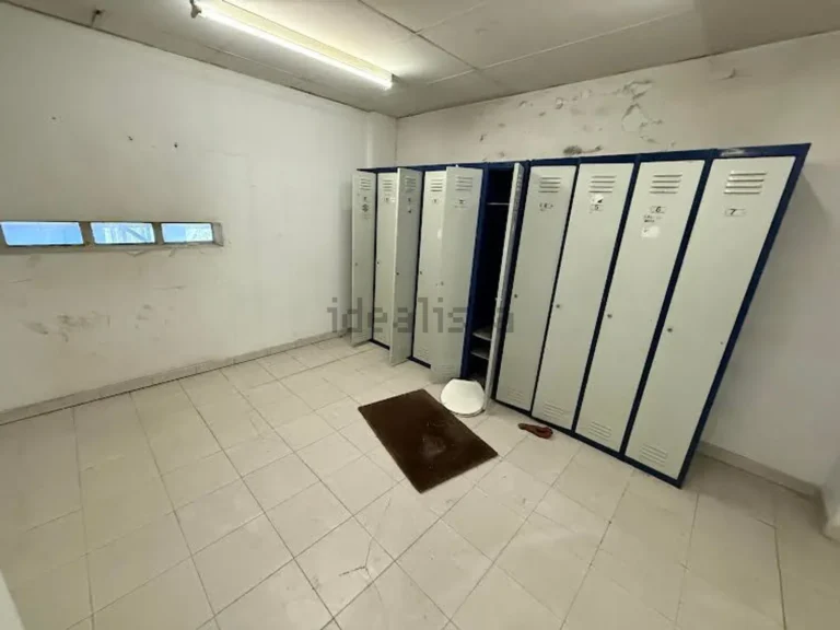 Nave industrial en alquiler en Avenida Montearenas - Ponferrada