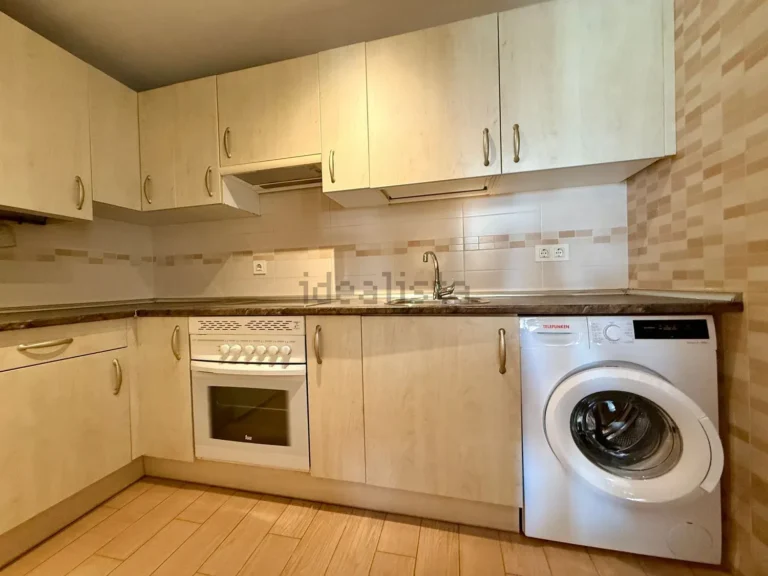 Piso amueblado en alquiler en Avenida de América, Zona Alta - Ponferrada