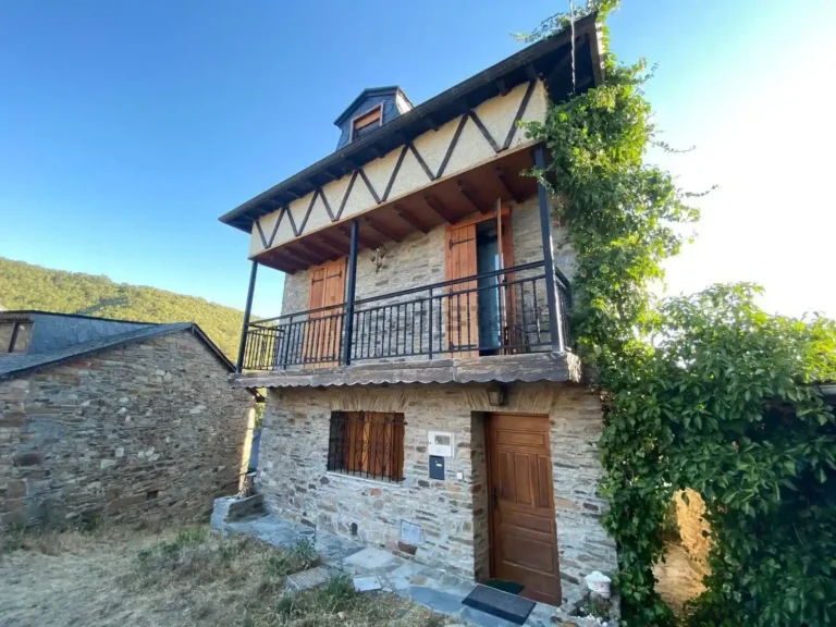 Casa acondicionada con vistas en Espinoso de Compludo