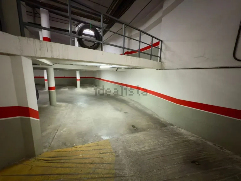 Garaje en Venta - Mercado Viejo 13 Zona Alta Ponferrada