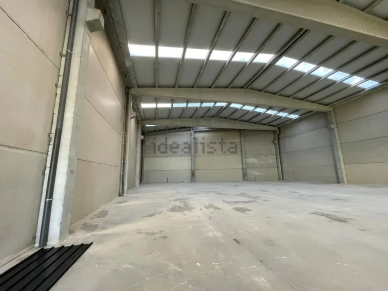 Nave industrial nueva de 1.200 m² en alquiler en Polígono de Camponaraya