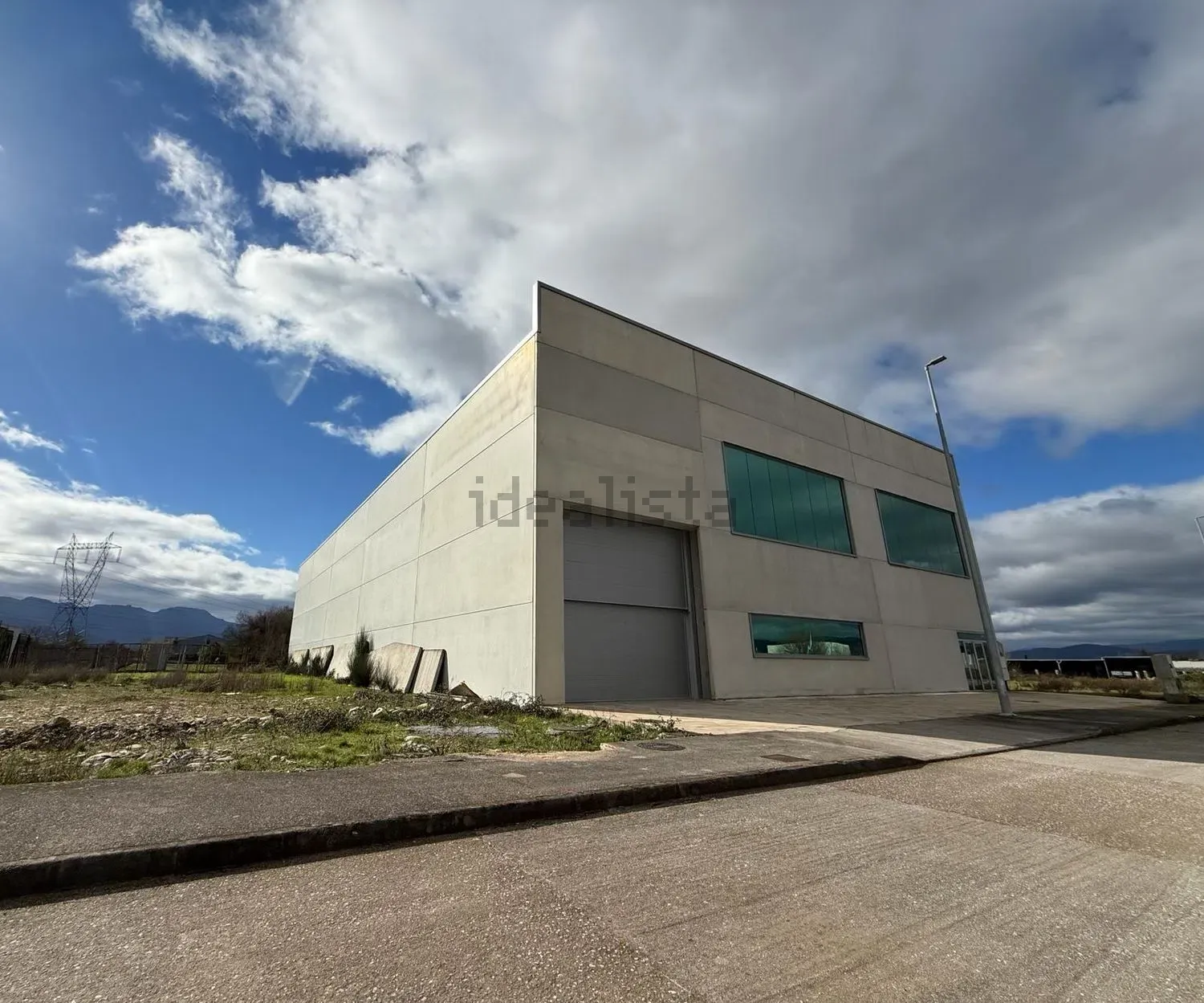 Nave industrial nueva de 1.200 m² en alquiler en Polígono de Camponaraya imagen 4