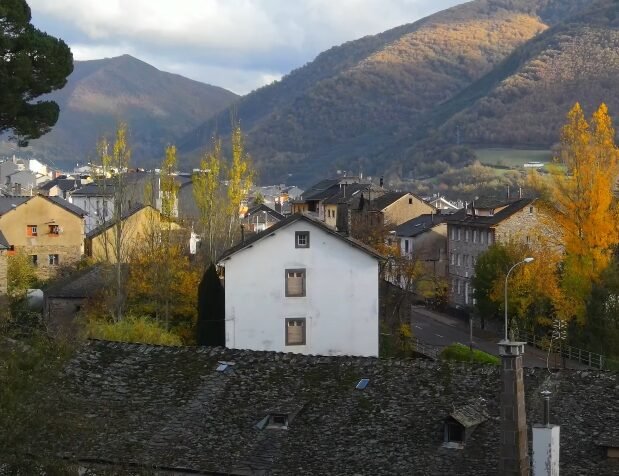 alquiler nave industrial para logistica o taller en villablino laciana