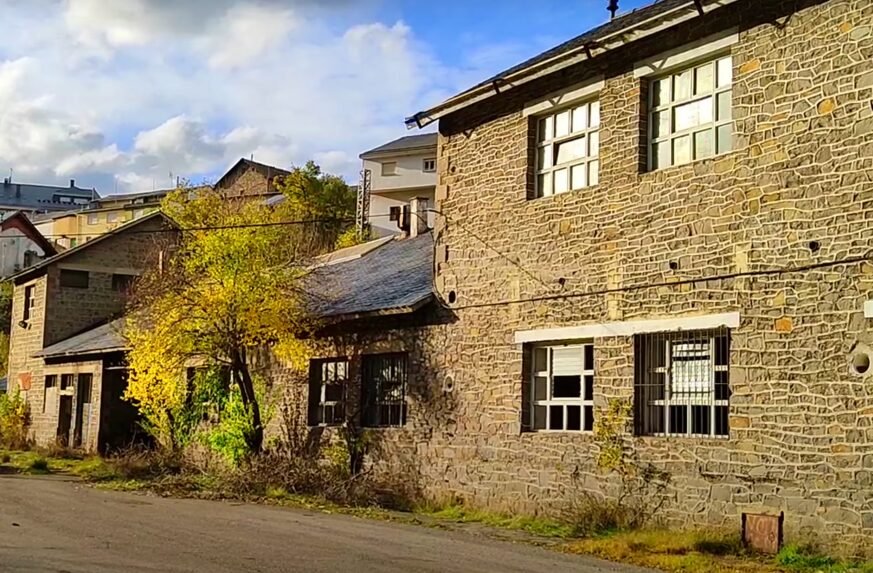 precio venta de naves industriales en Villablino inversion logistica y naves baratas