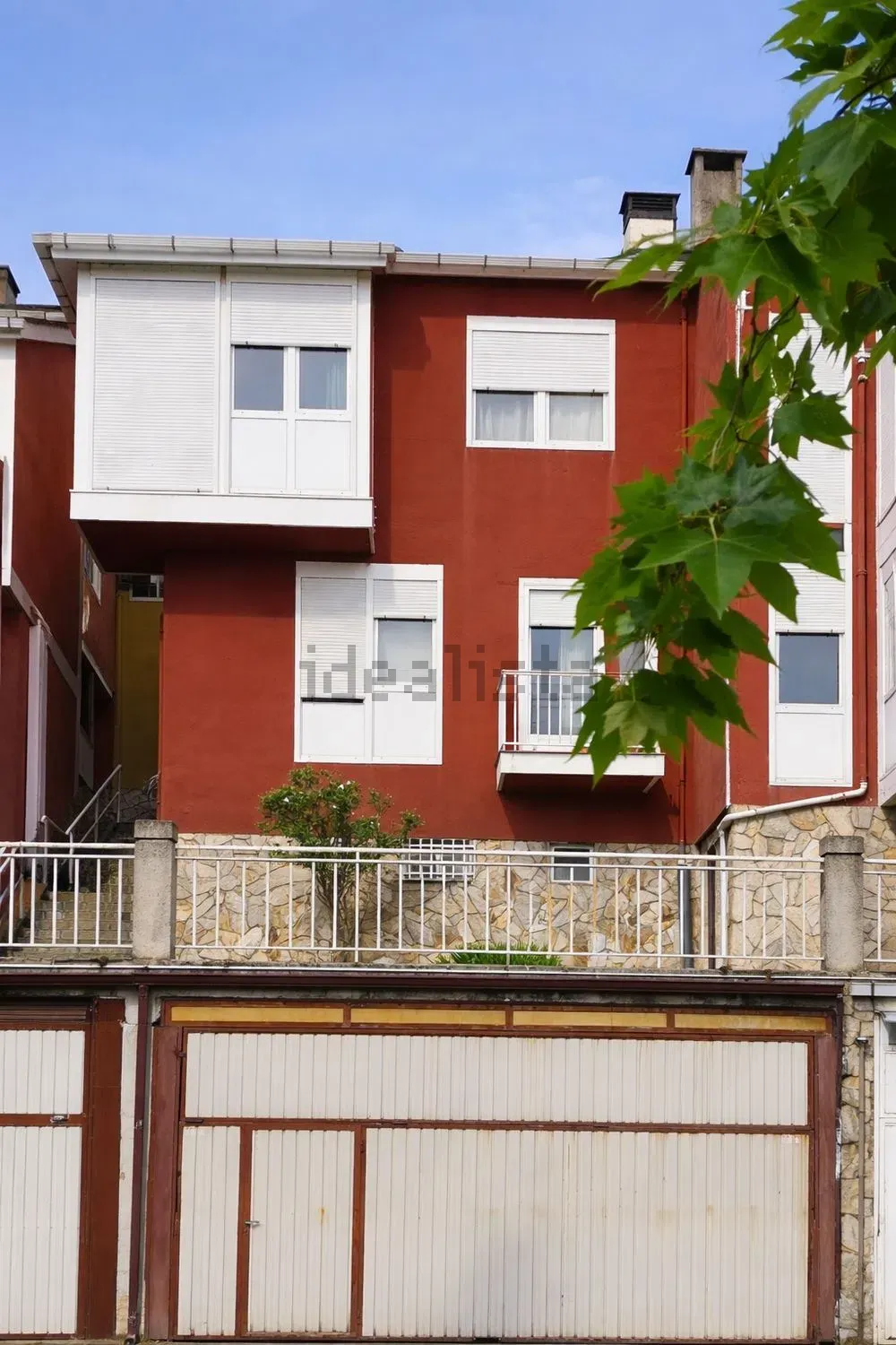 Chalet adosado en venta en Urbanizacion Patricia Campo - Ponferrada imagen 9