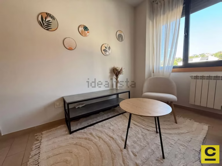 Dúplex en alquiler en Avenida de América, Zona Alta - Ponferrada