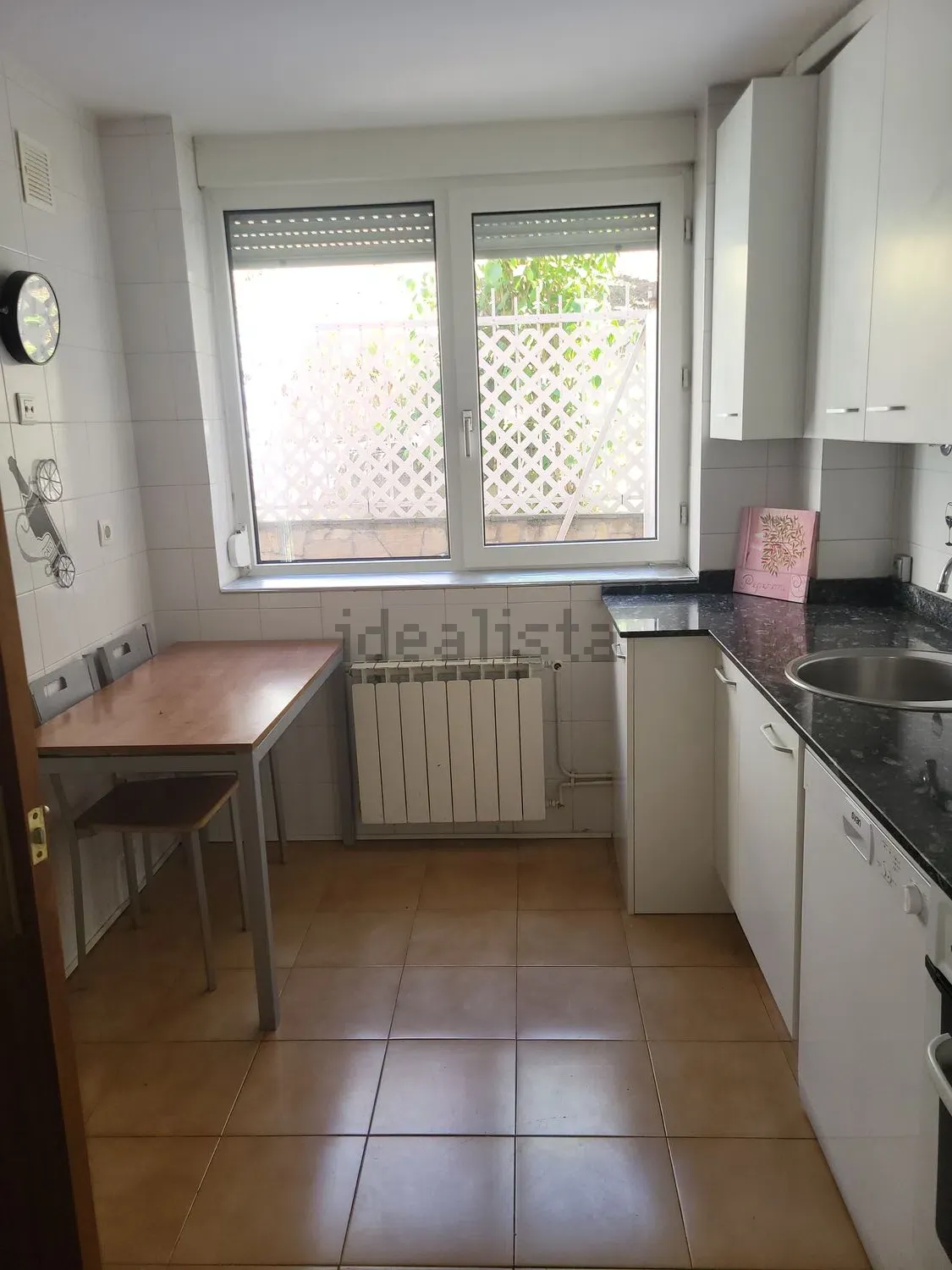 Chalet adosado en alquiler en Calle la Piracanta, Campo - Ponferrada imagen 15