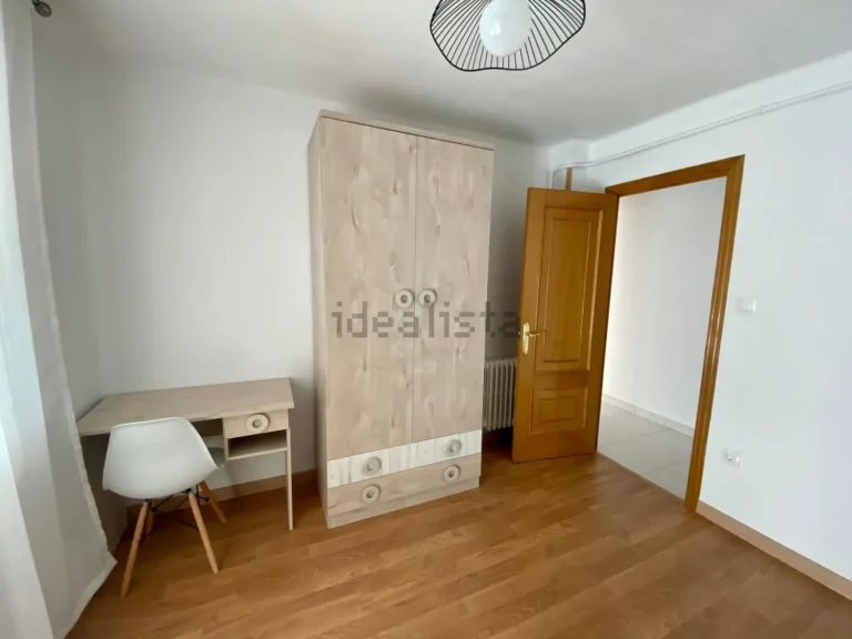 Piso reformado en alquiler en Calle Colombia, Zona Alta - Ponferrada