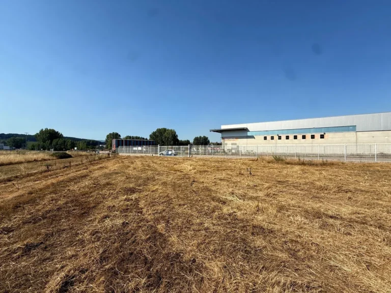 Terreno industrial en venta en Calle Monterraso, Camponaraya