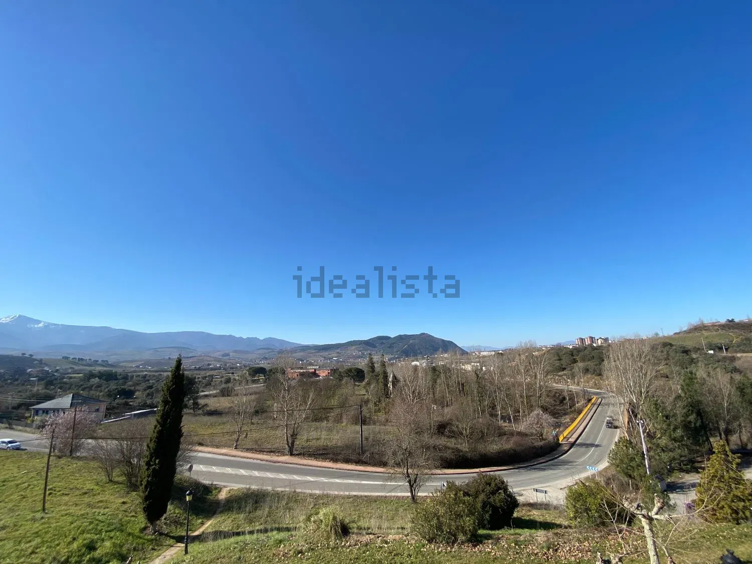 Chalet adosado en alquiler en Calle la Piracanta, Campo - Ponferrada imagen 9